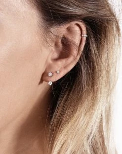VANRYCKE Boucle D'oreille One Diamant Or Blanc (vendue à L'unité) 7 VANRYCKE Boucle D'oreille One Diamant Or Blanc (vendue à L'unité) -PAMELA LOVE SHOP unnamed file 3038